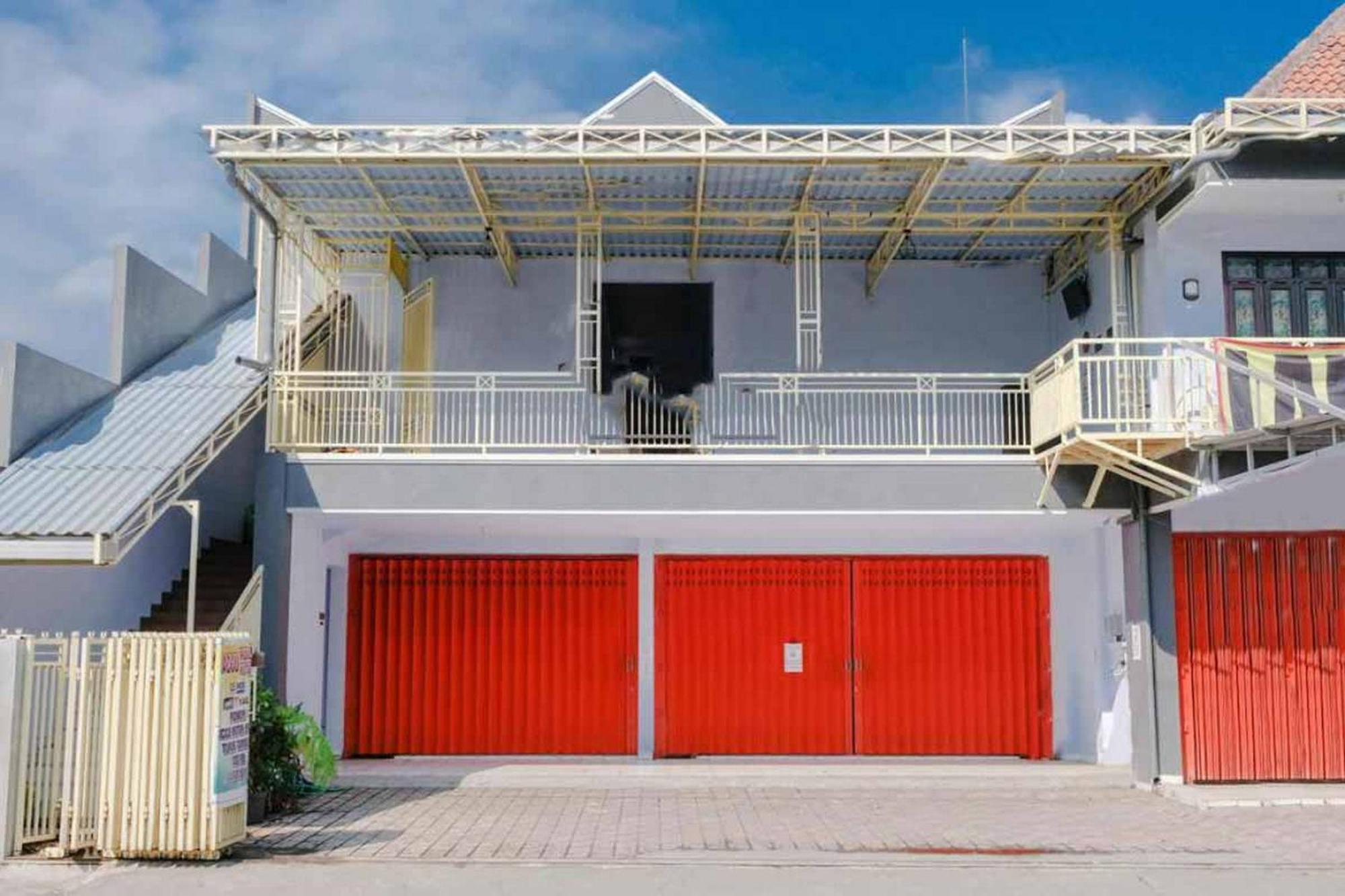 Reddoorz Syariah At Wisma Djokorio Poncokusumo 말랑 외부 사진
